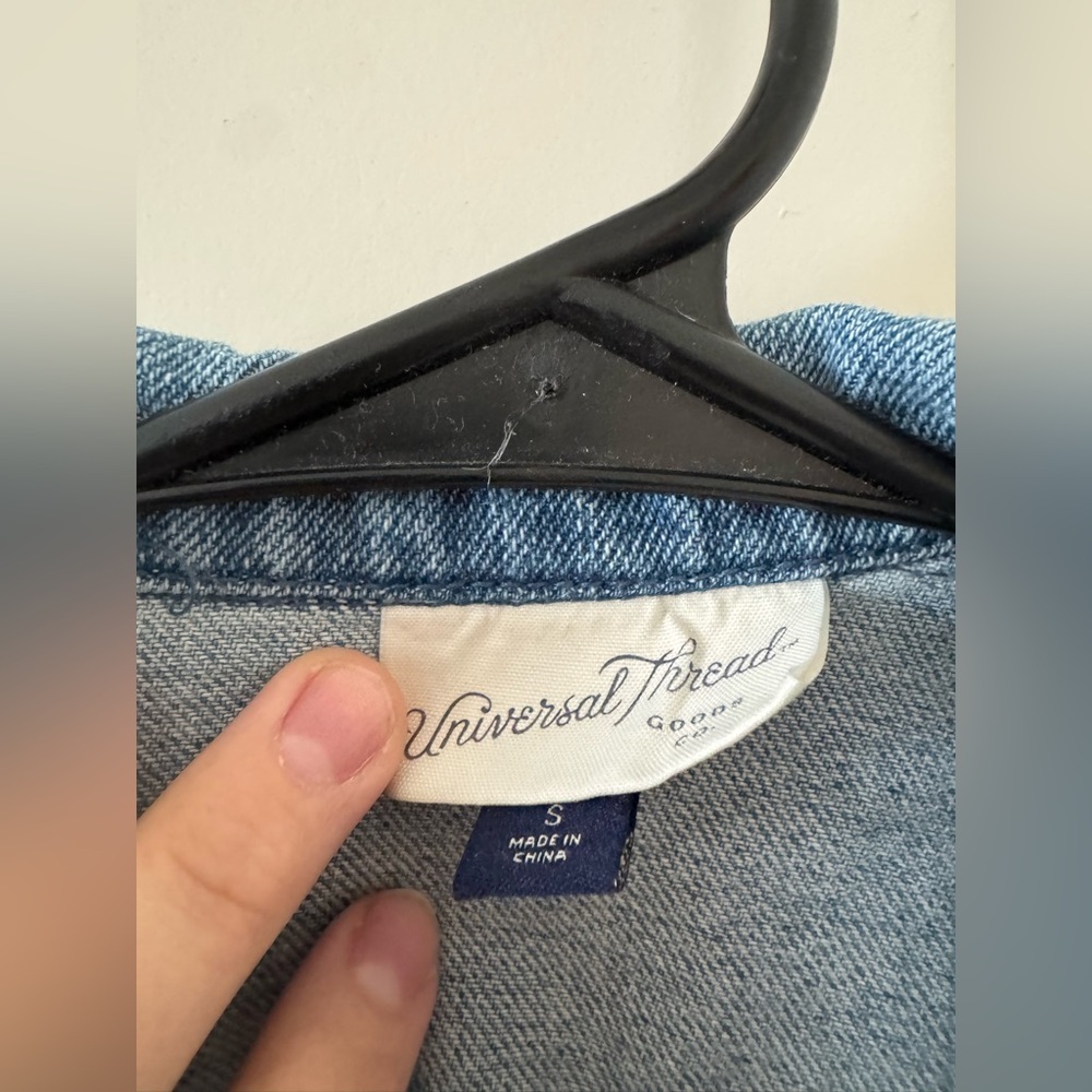 Universal Threads Women’s Small Oversized Blue De… - image 3